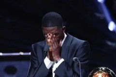 马德里竞技5-2逆转皇马，西蒙尼战术调整助马竞谱写胜利篇章